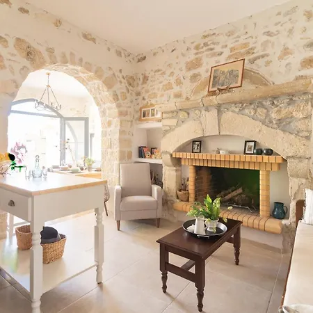 Stonehouse South Crete 펜션 *